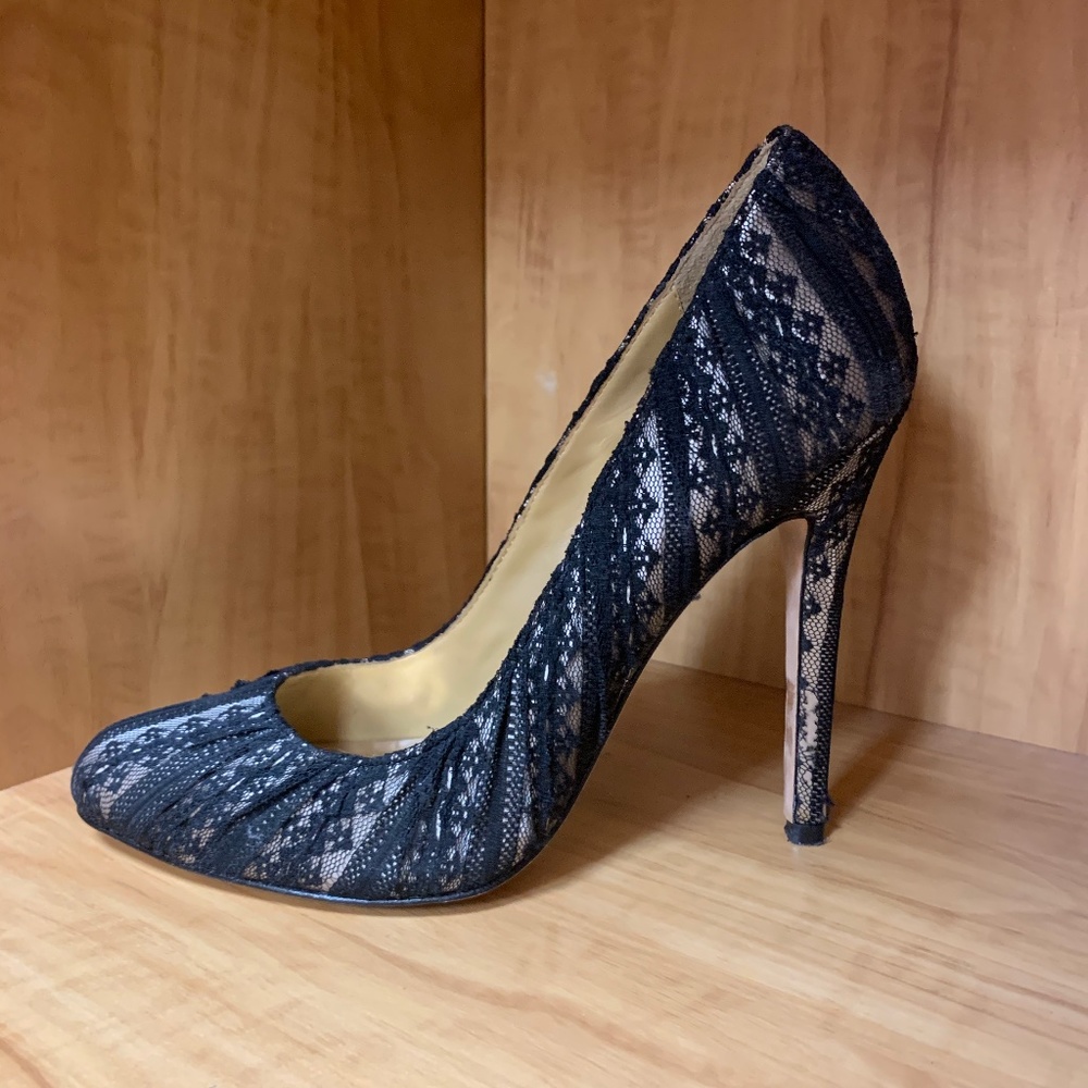 Badgley Mischka Black Lace Stilettos-Size 7.5